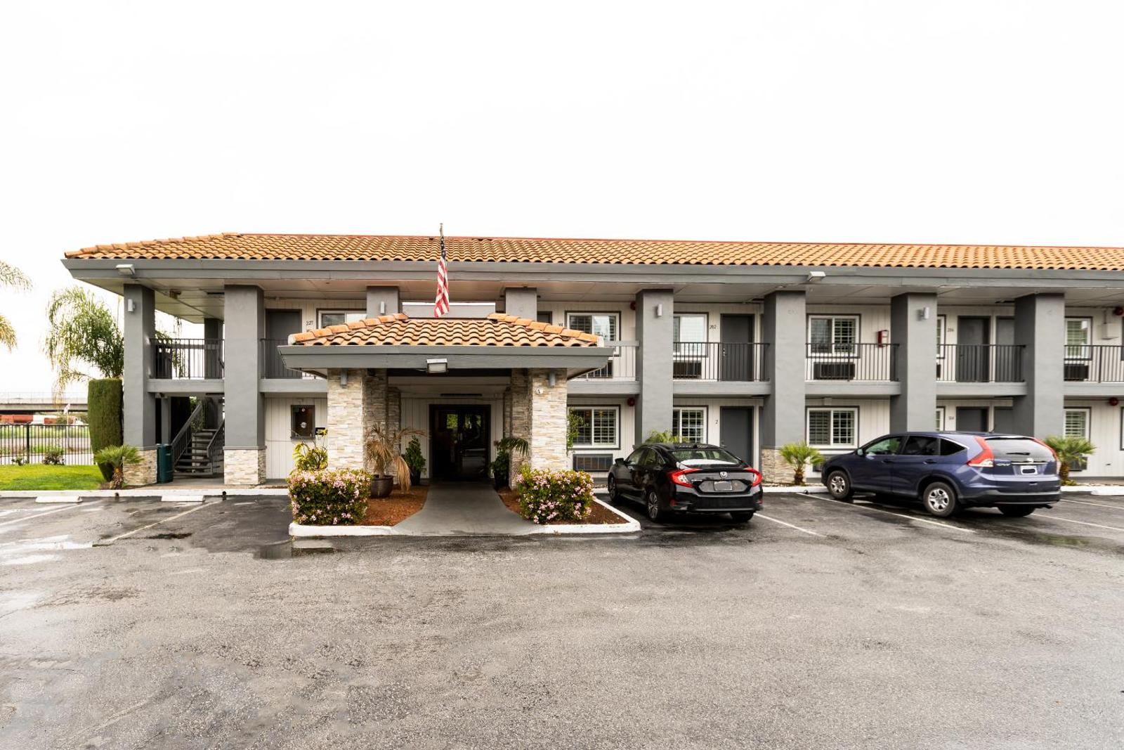 Fontaine Inn Main image 1